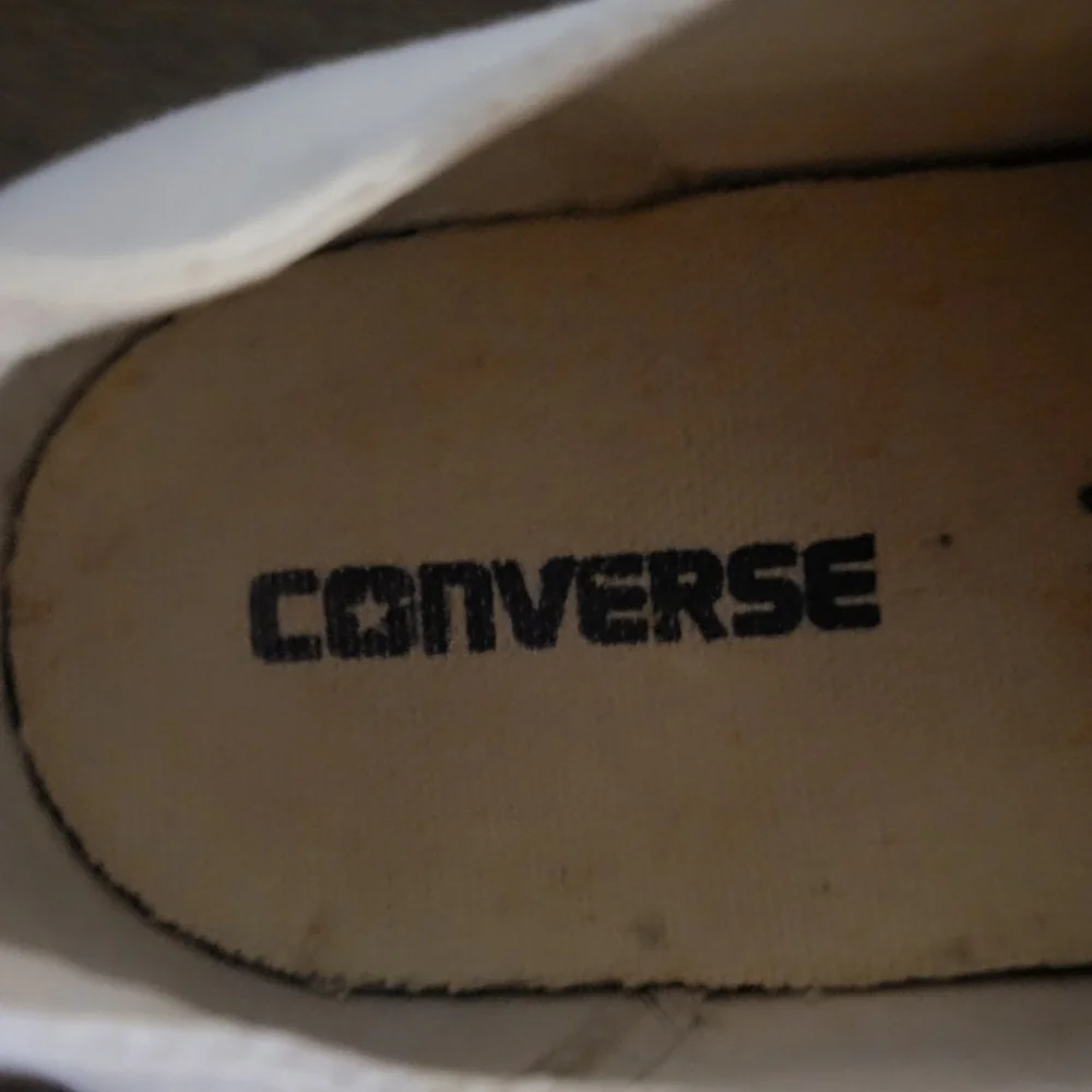 Converse youths shoes size 3